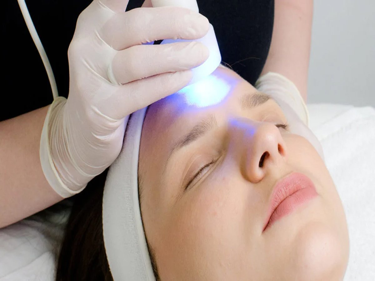 LED Light Therapy Service